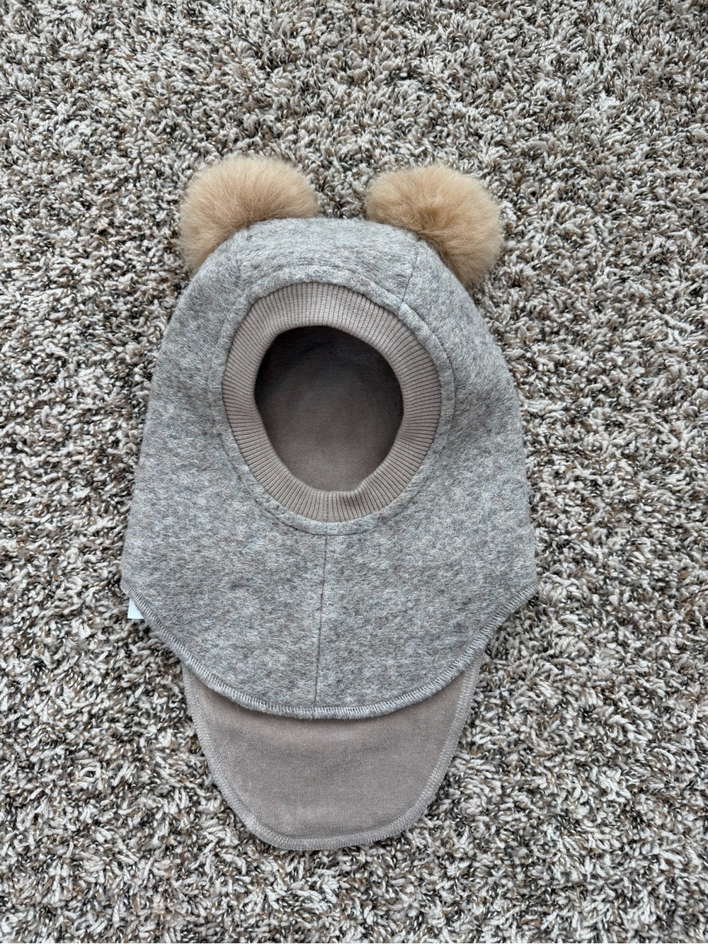 Huttelihut Balaclava Wool Alpaca Pompoms Camel Melange 50cm